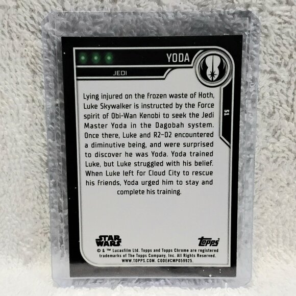 3/$25 Mint 2023.Topps Chrome Yoda Black Parallel Star Wars Card 51!! - Picture 2 of 2